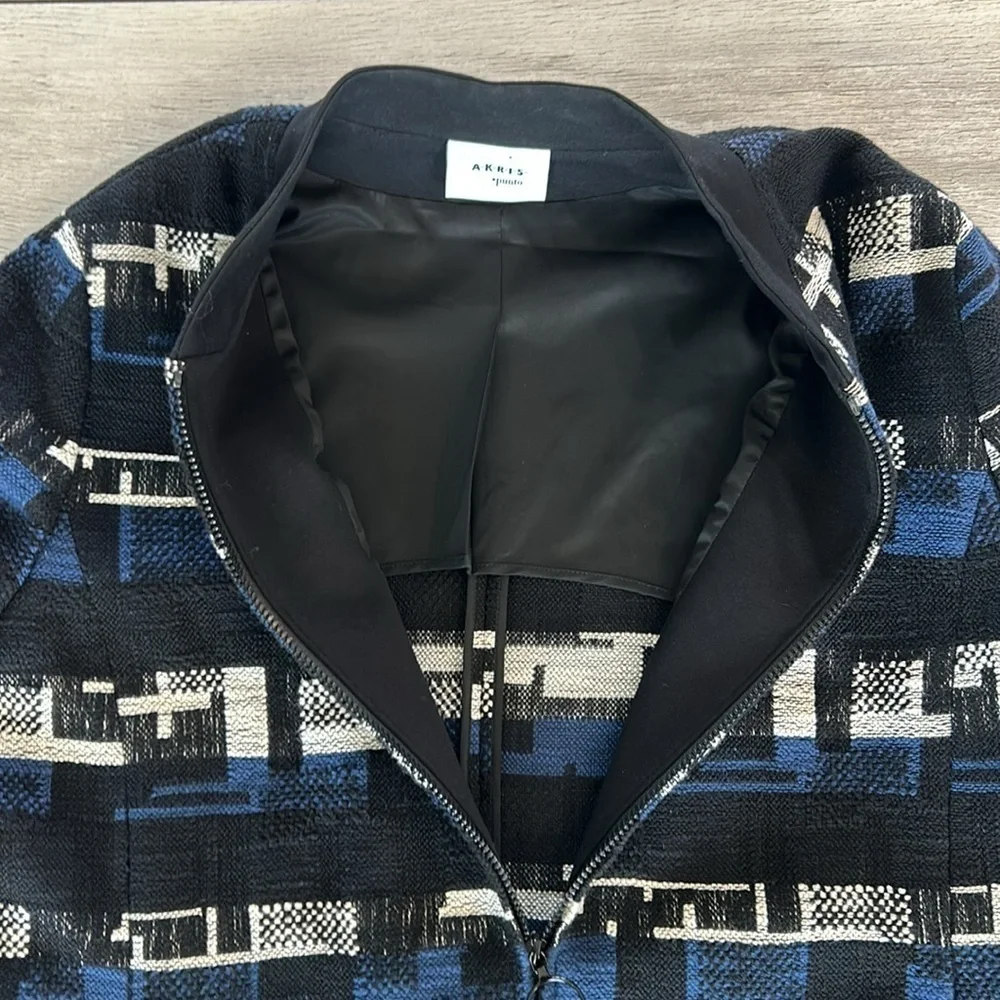 AKRIS Punto Size 10 blue black white modern tweed zip up jacket